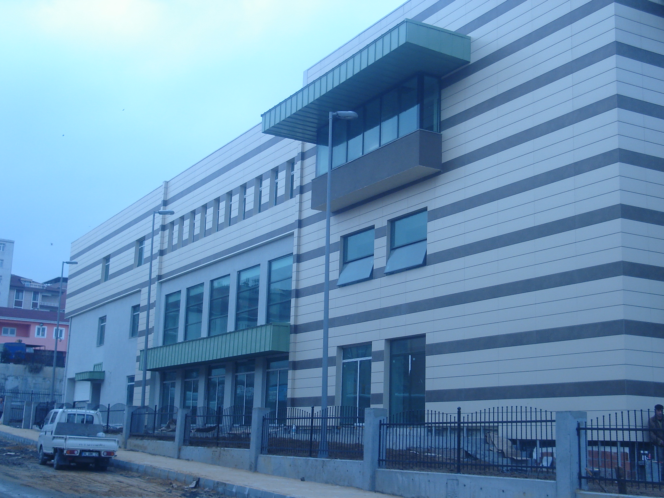 GÜNGÖREN BELEDİYESİ SOSYAL TESİSLER