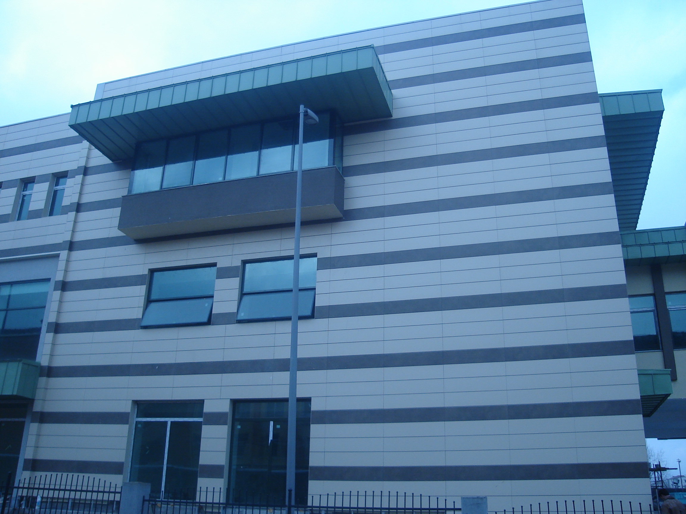 GÜNGÖREN BELEDİYESİ SOSYAL TESİSLER Fotoğraf 2