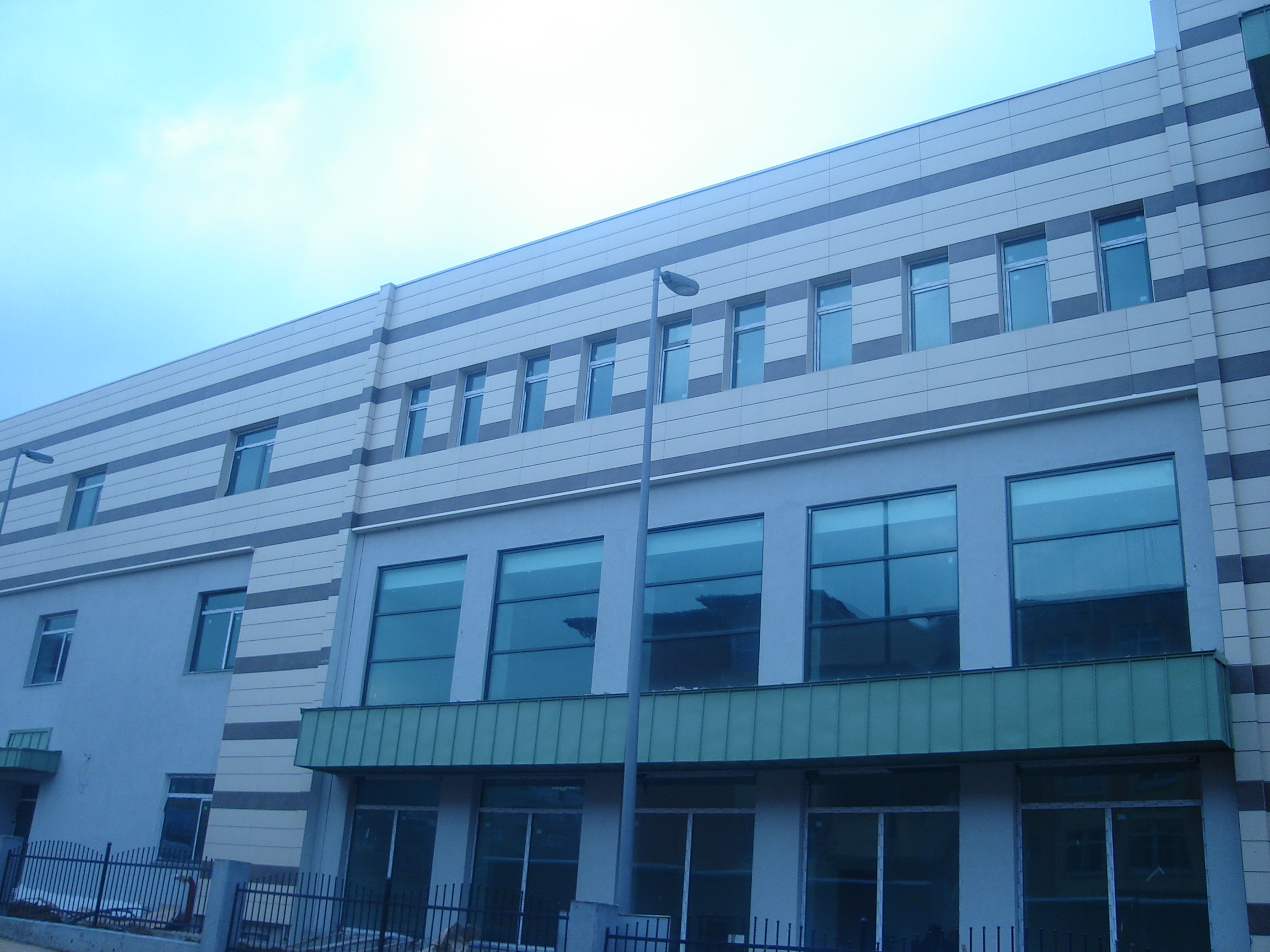 GÜNGÖREN BELEDİYESİ SOSYAL TESİSLER Fotoğraf 3